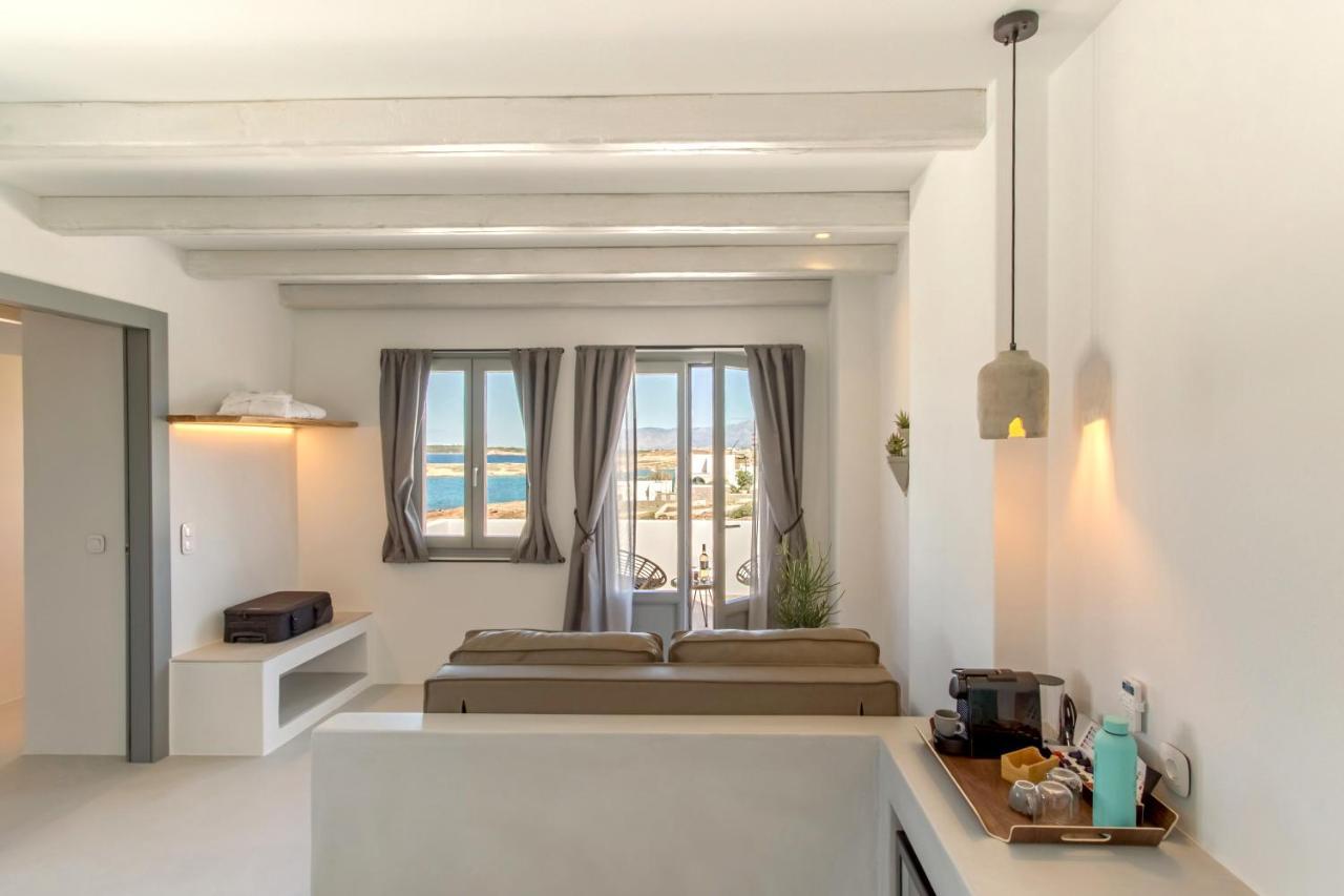Paros Cape Suites Науса Екстериор снимка