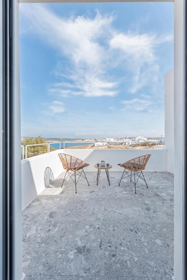 Paros Cape Suites Науса Екстериор снимка